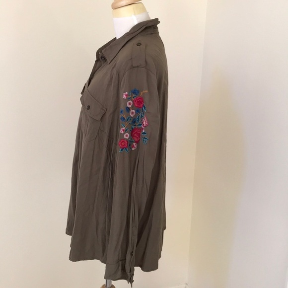 Torrid size 2X olive button up embroidered shirt - Picture 3 of 9